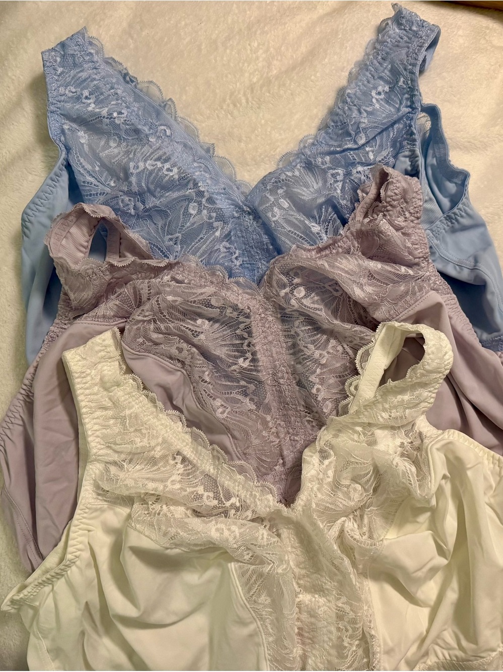 Lot of (3) Breezies NEW 3x soft lace bras no wires